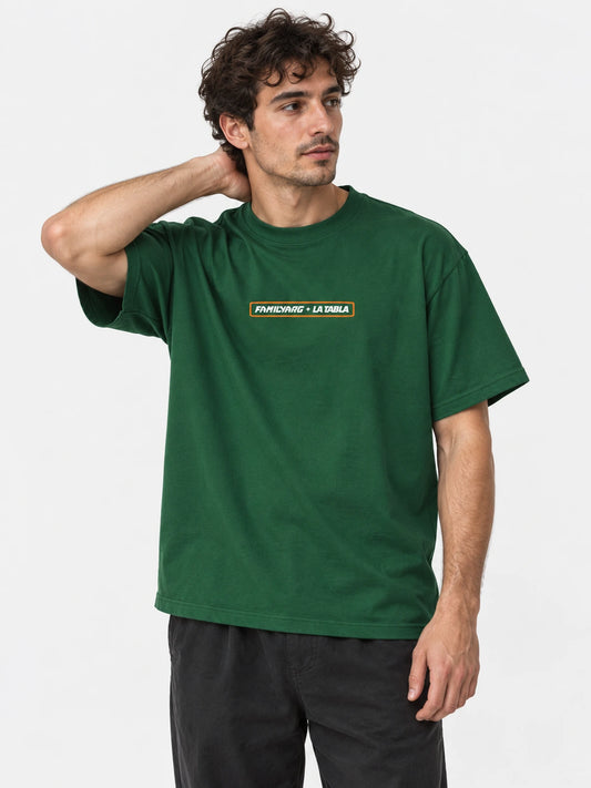 Remera Familyarg + LaTabla Cofi Verde Pino — vista principal