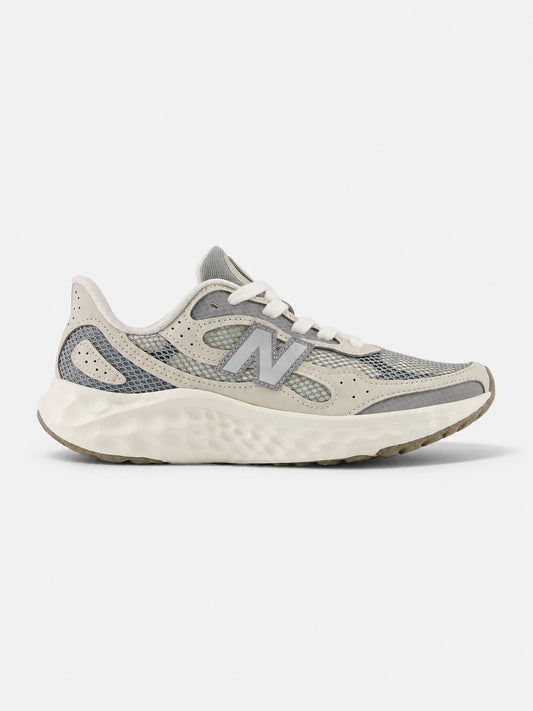 Zapatillas New Balance Mujer Fresh Foam Arishi Gris Crudo — vista principal