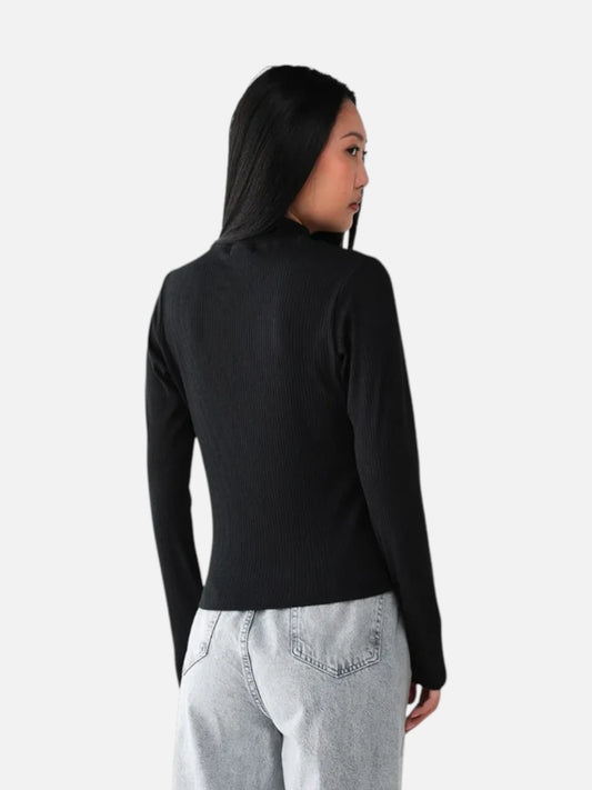 Remera Mujer Fila Essentials Canelada Negro