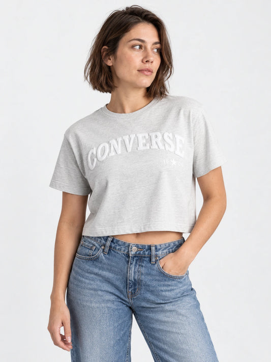 Remera Mujer Converse Cropped Collegiate Gris — vista principal
