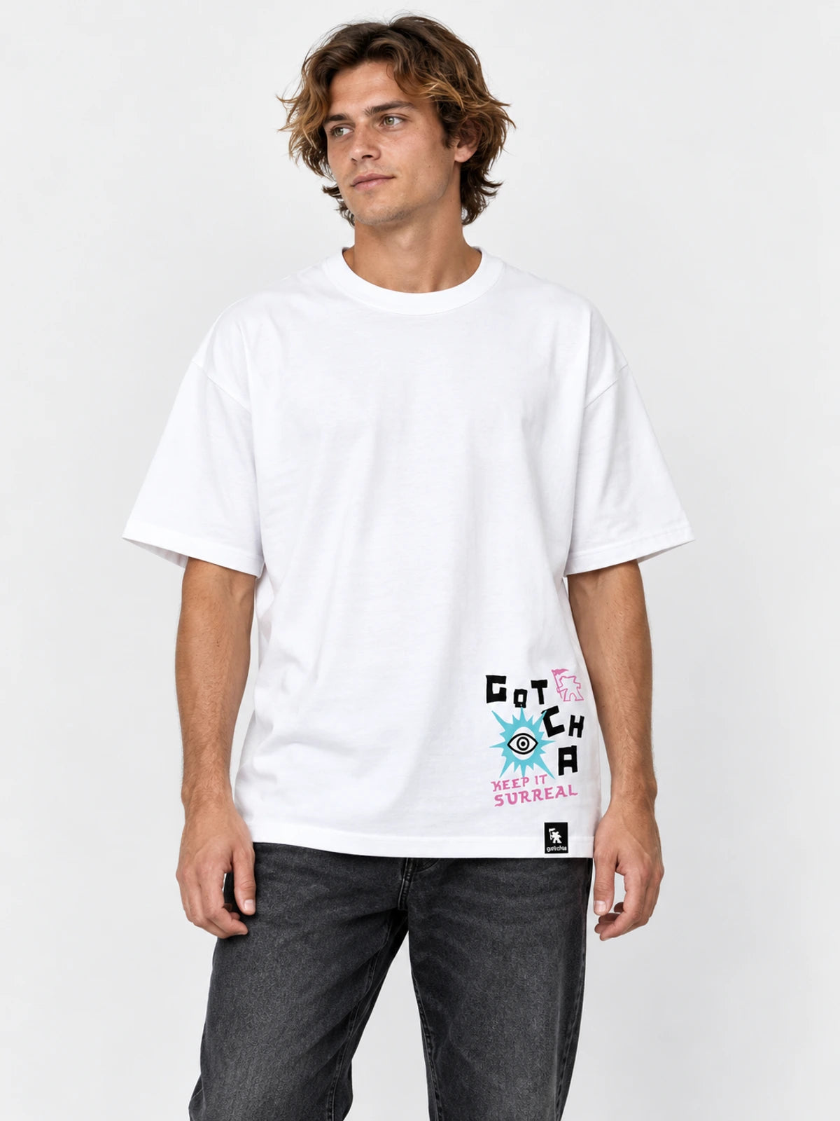 Remera Gotcha Surreal Oversize Blanco — vista principal